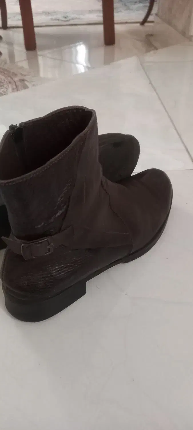 بوت چرم اصل سایز ۳۹|کیف، کفش، کمربند|کرج, المهدی|دیوار