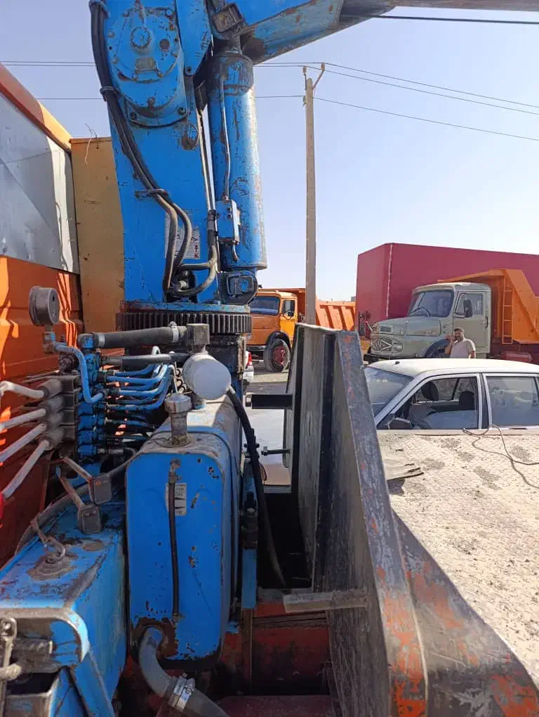 خاور۶۰۸ جرثقیل|خودرو سنگین|یزد, |دیوار