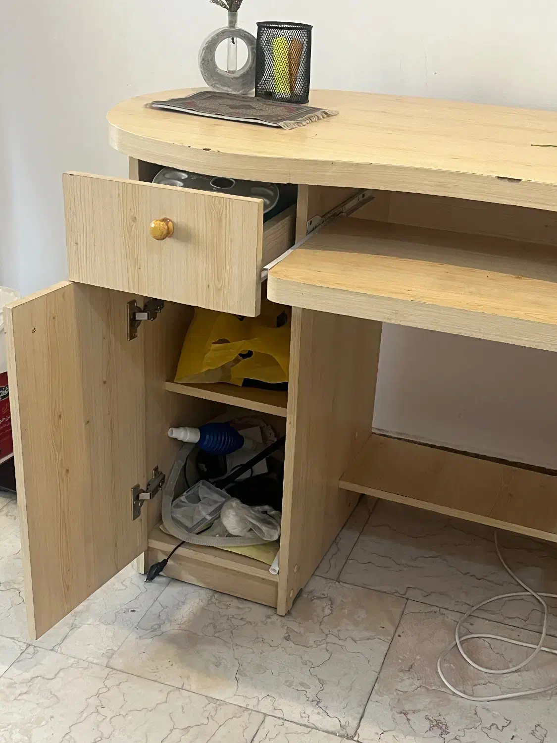 میز کامپیوتر رنگ چوب کاملا سالم فوری|میز تحریر و کامپیوتر|تهران, تهرانپارس جنوبی|دیوار