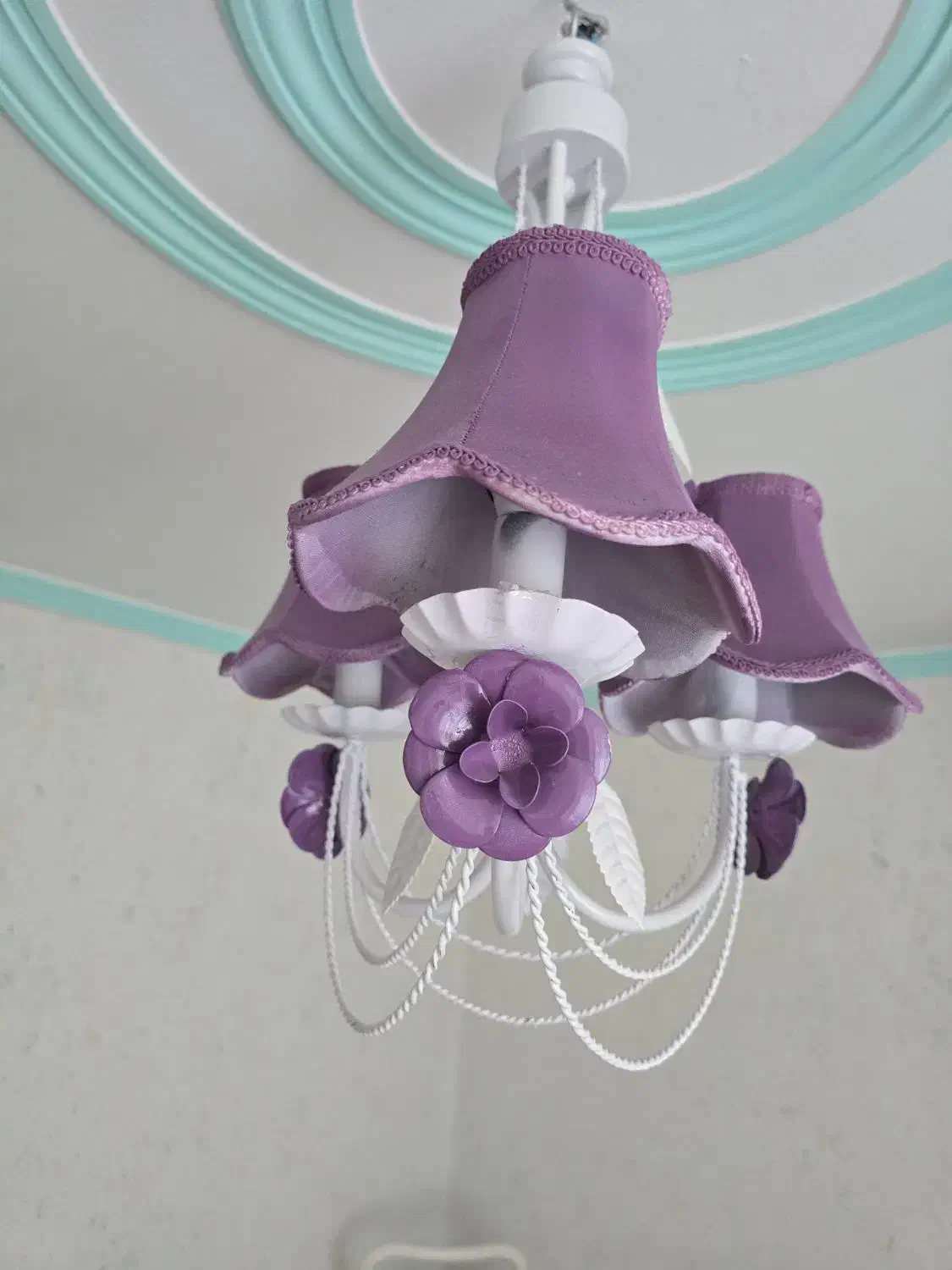 یک عدد لوستر و دوعدد اباژور ست|لوستر و چراغ آویز|سمنان, |دیوار