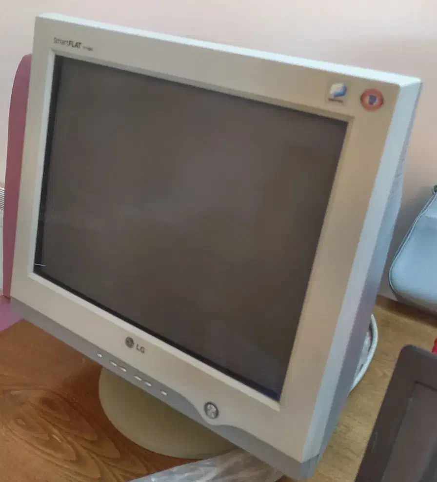 مانیتور LG smart flat|رایانه رومیزی|زاهدان, |دیوار