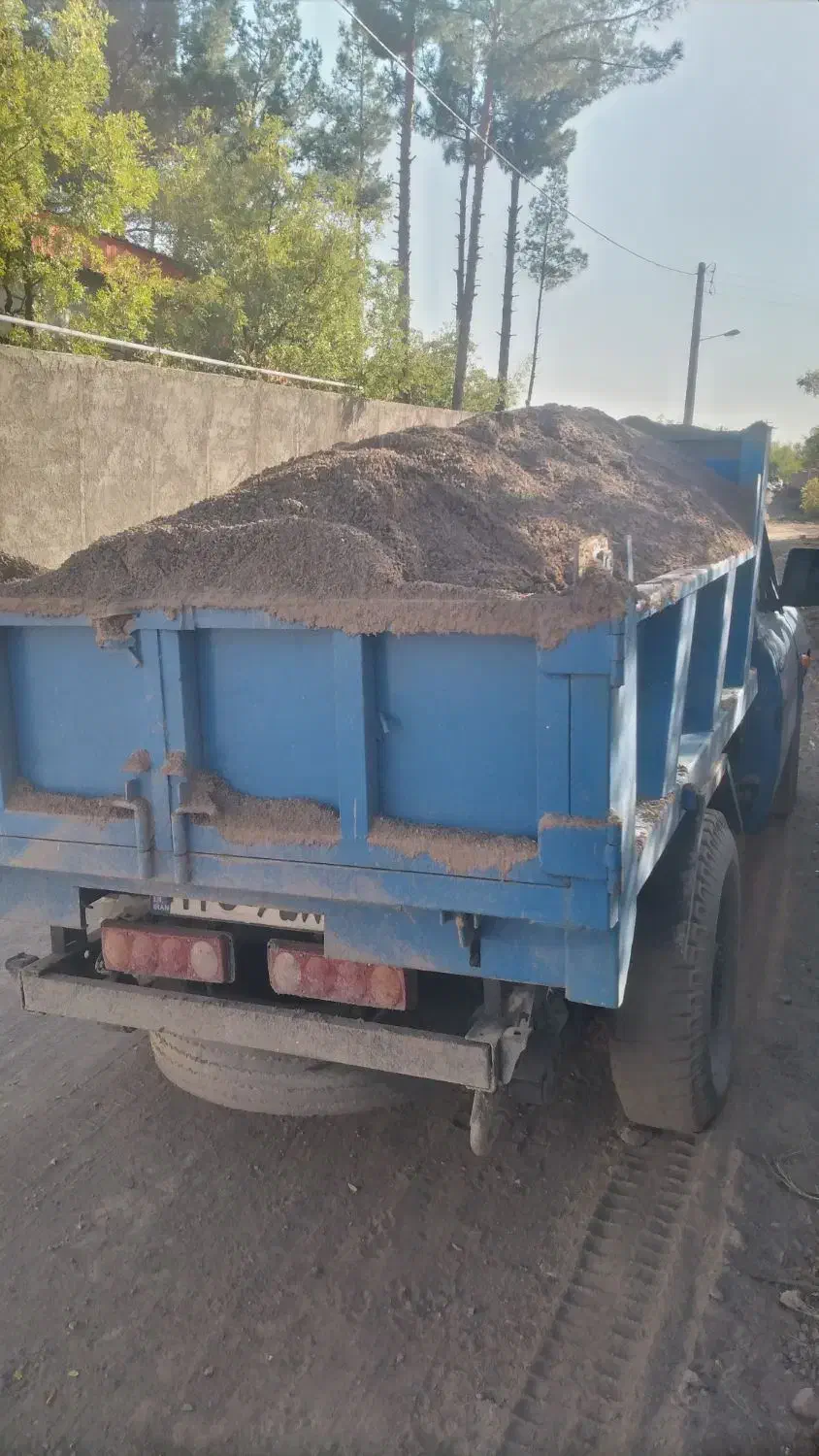 نیسان شن نخاله ماسه بادی خاک بندی باغچه باطله آهک|خدمات حمل و نقل|بیرجند, |دیوار