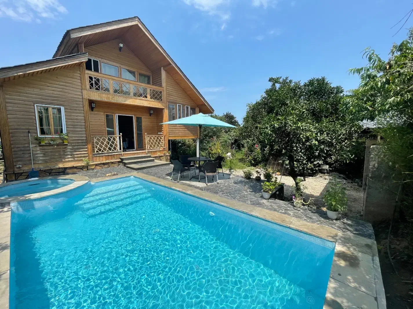 اجاره کلبه دربست با تضمین نظافت در رامسر|اجارهٔ کوتاه‌مدت ویلا و باغ|رامسر, |دیوار