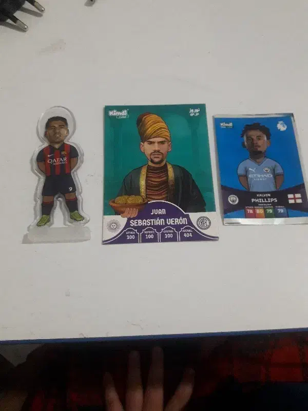 ۱ عدد برچسب ۱عدد کارت ۱عدد فیگور|کلکسیون و سرگرمی|تبریز, |دیوار