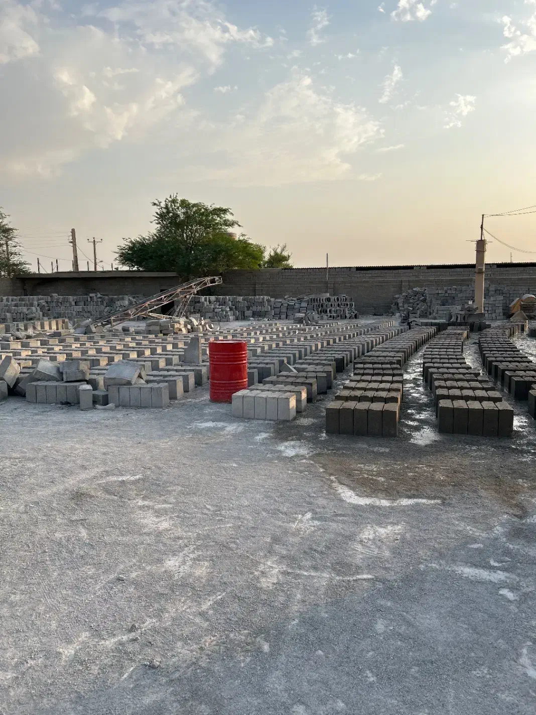 نیازمند کارگر در کارگاه تولیدی|استخدام معماری، عمران و ساختمانی|رامهرمز, |دیوار