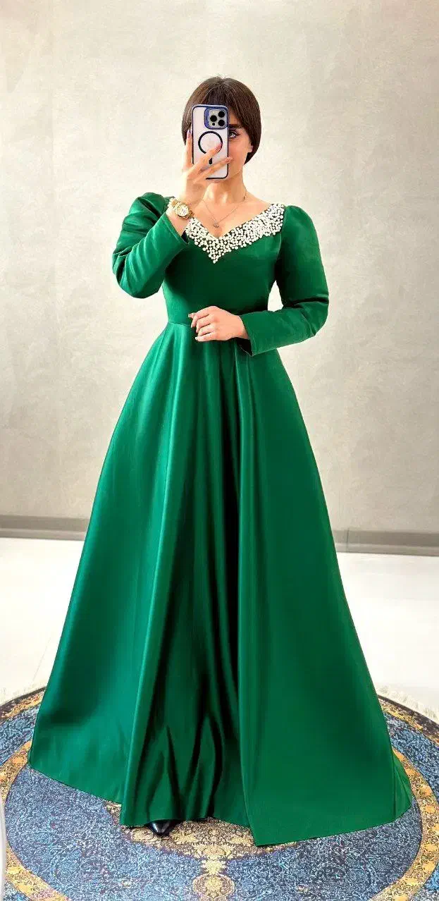 لباس مجلسی سایز بزرگ|لباس|قم, باغ کرباسی|دیوار