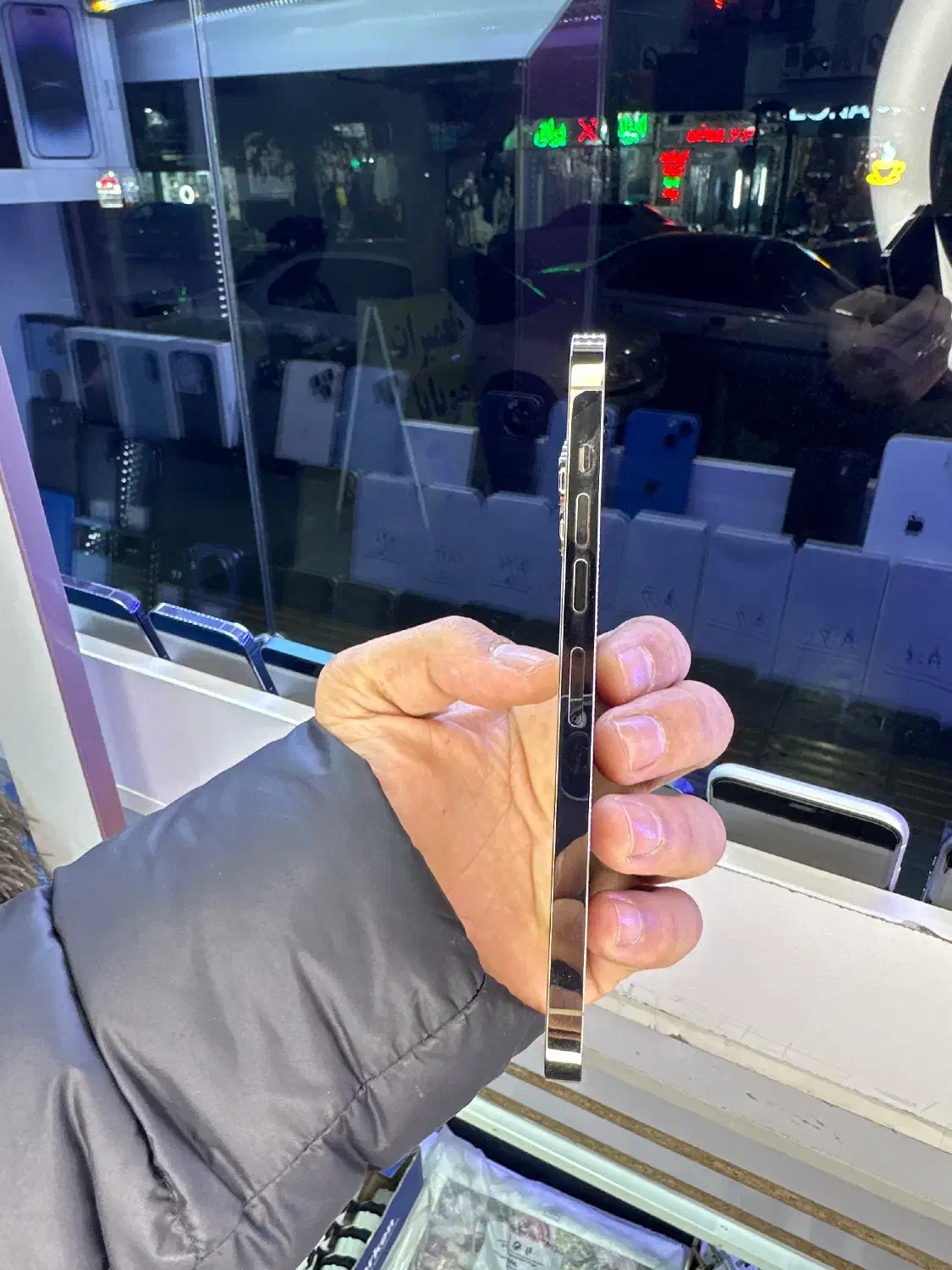 ۱۳پرومکس ۲۵۶zdaa|موبایل|آشخانه, |دیوار