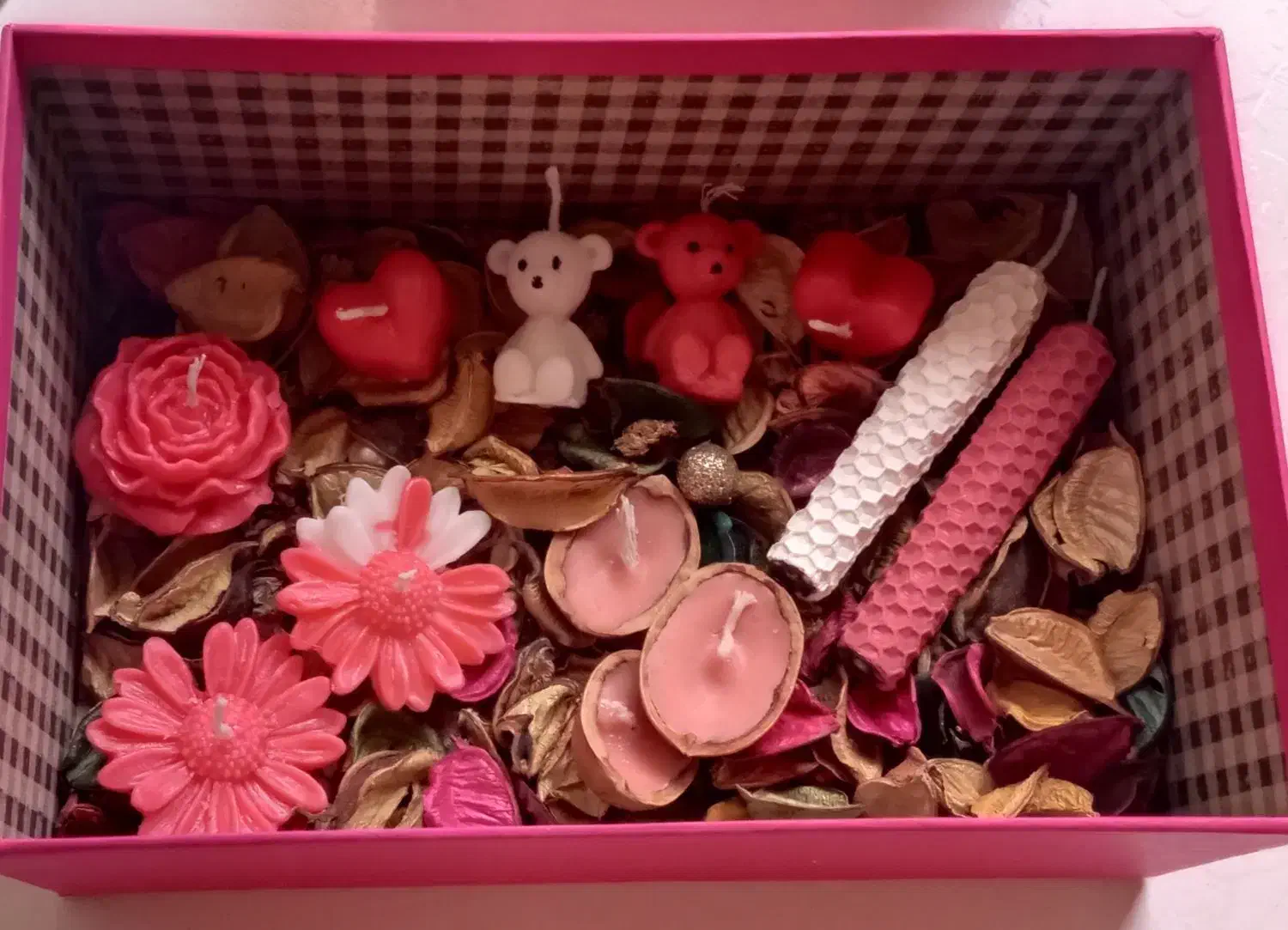 شمع دست‌ساز و کاربردی|صنایع دستی و سایر لوازم تزئینی|پرند, فاز ۶|دیوار