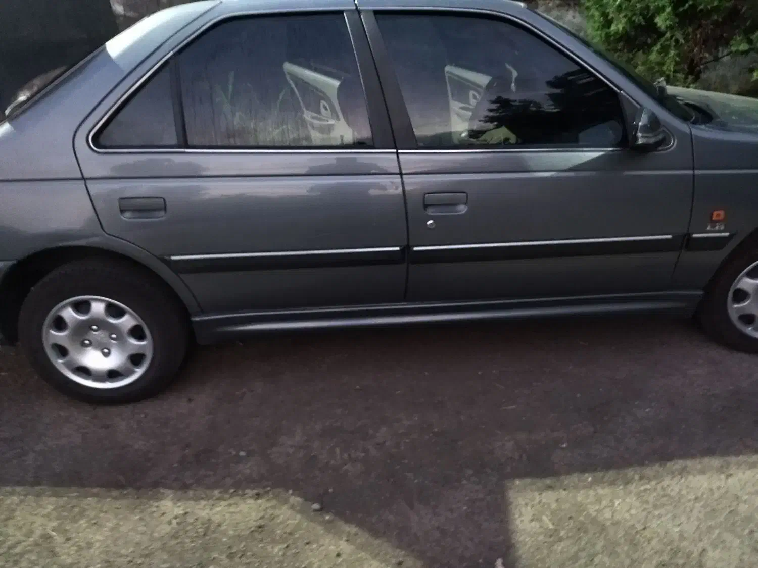 نصب شیشه دودی سیار (سرامیکی - معمولی - رنگی)|خدمات موتور و ماشین|رشت, معلم|دیوار