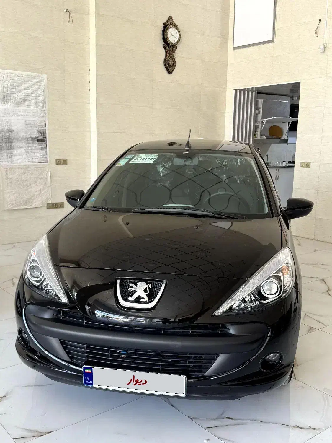 ۲۰۷مدل۴۰۴ تیوفایو سقف فلز مشکی|خودرو سواری و وانت|شیراز, درکی|دیوار