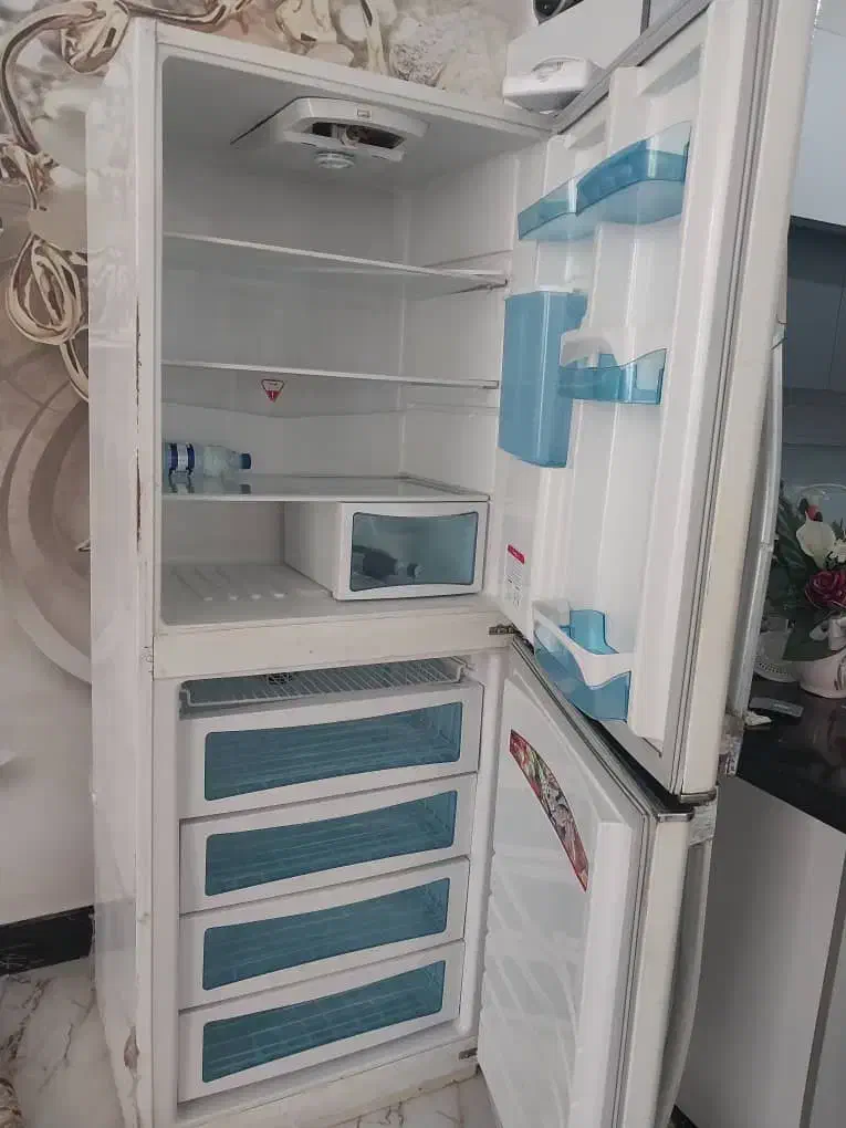 یخچال فریزر بدون برفک مارک فروزان|یخچال و فریزر|شیراز, کوشک میدان|دیوار