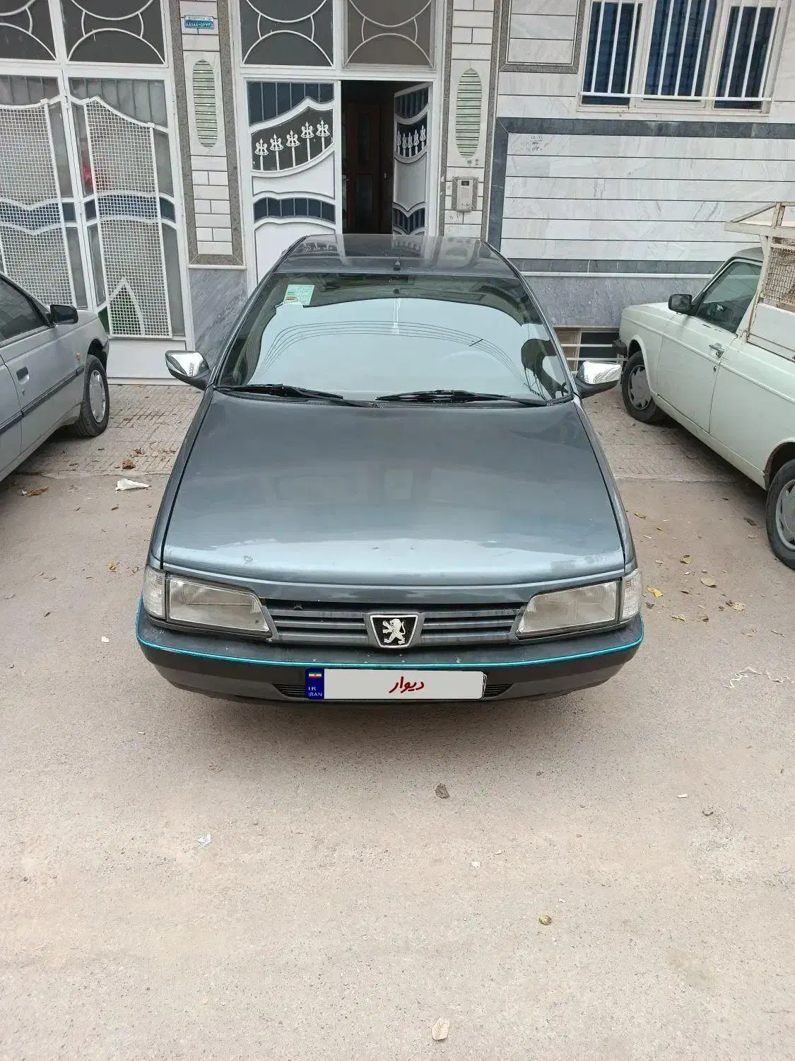 پژو 405 مدل 81|خودرو سواری و وانت|شهرکرد, |دیوار