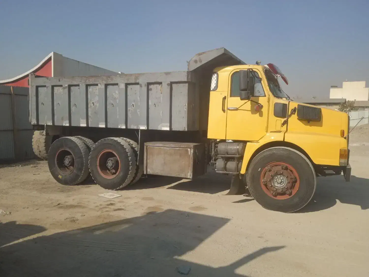 ولوو n12|خودرو سنگین|تهران, اتحاد|دیوار