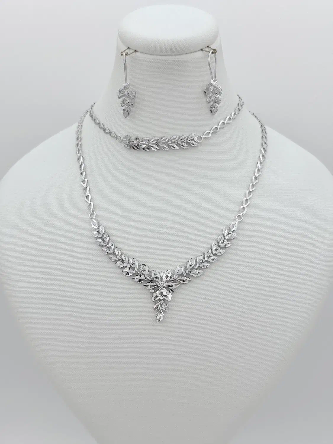 سرویس طلا سفید عروس کد1188 فقط با 8.5درصد|جواهرات|تهران, بازار|دیوار