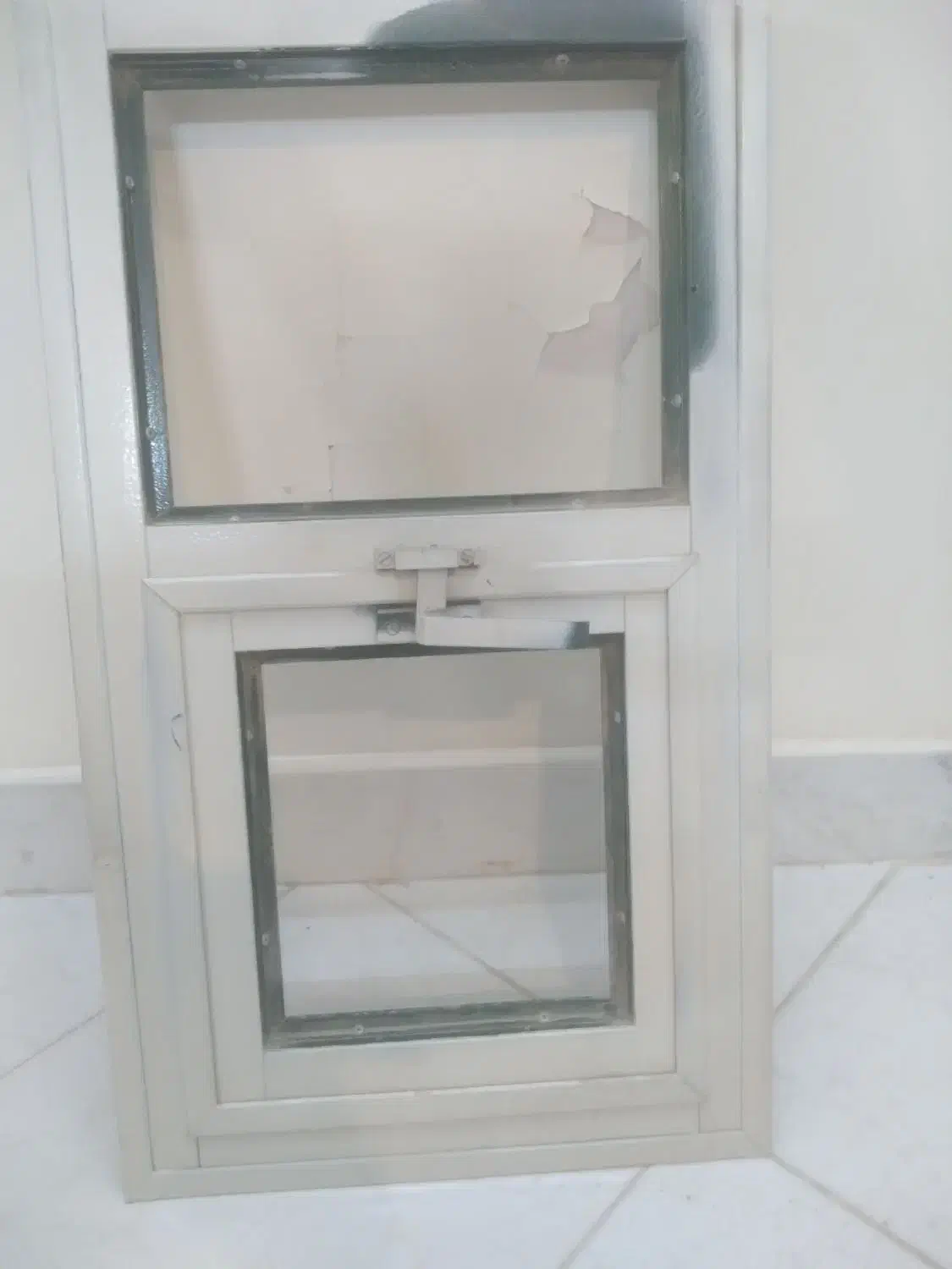 درب و پنجره آلومینیومی|مصالح و تجهیزات ساختمان|اصفهان, سروستان|دیوار