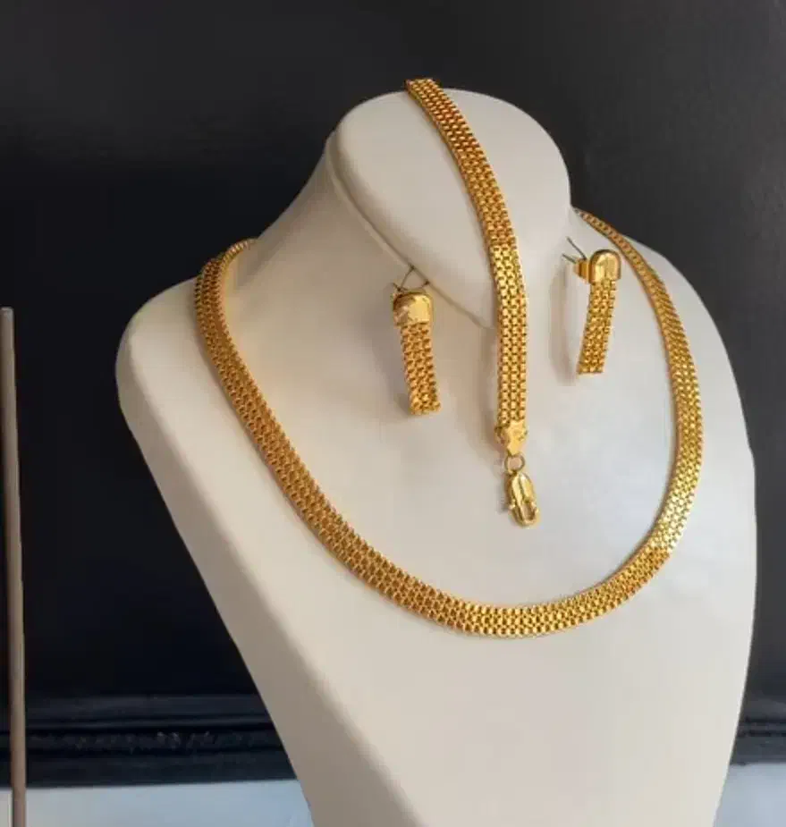 شبیه طلا ولی یک صدم قیمت طلا|جواهرات|مرودشت, بیست متری بیمارستان|دیوار