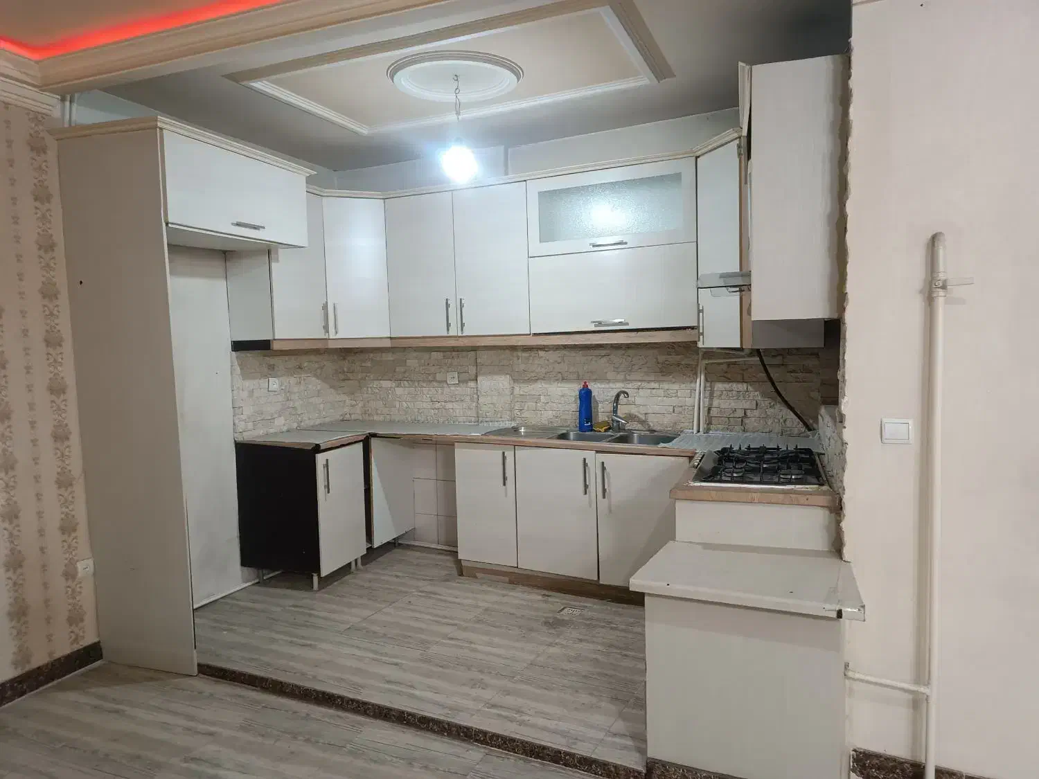 آپارتمان۵۰ متری شخصی سازمناسب خانواده خیابان شهادت|اجارهٔ آپارتمان|ری, شهادت|دیوار