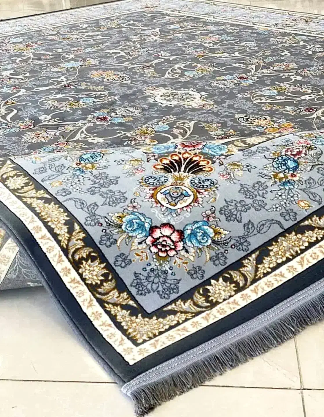 فرش ۷۰۰ شانه با کیفیت قیمت عمده کارخانه کاشان|فرش|کاشان, مزرعه نو|دیوار