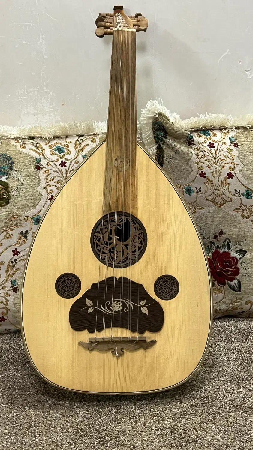 عود متاع پور|سازهای سنتی|بندرلنگه, |دیوار