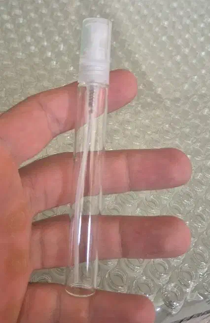 شیشه عطر ۱۰ میل درب پیچ مشکی کارتن ۱۵۰۰ عددی|آرایشی، بهداشتی، درمانی|تهران, بازار|دیوار