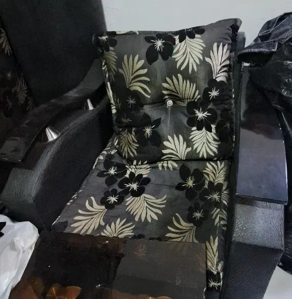 مبلمان|مبلمان خانگی و میز عسلی|کرج, شاهین‌ویلا|دیوار