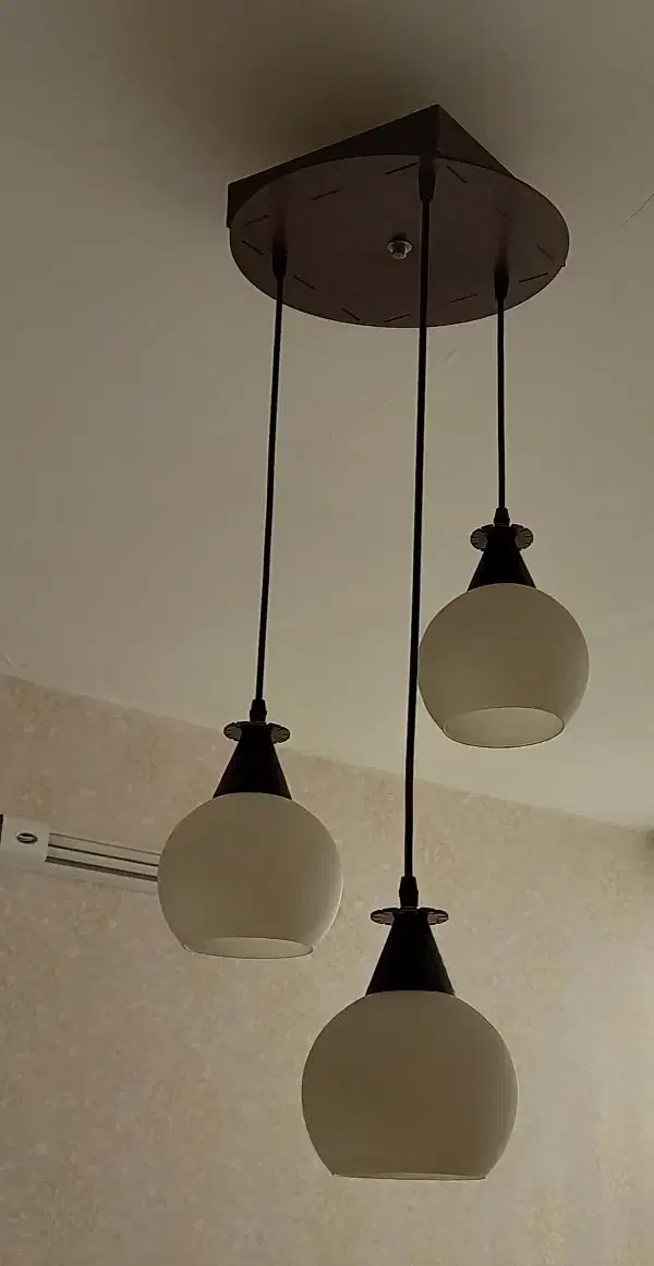 دو عدد لوستر|لوستر و چراغ آویز|سمنان, |دیوار