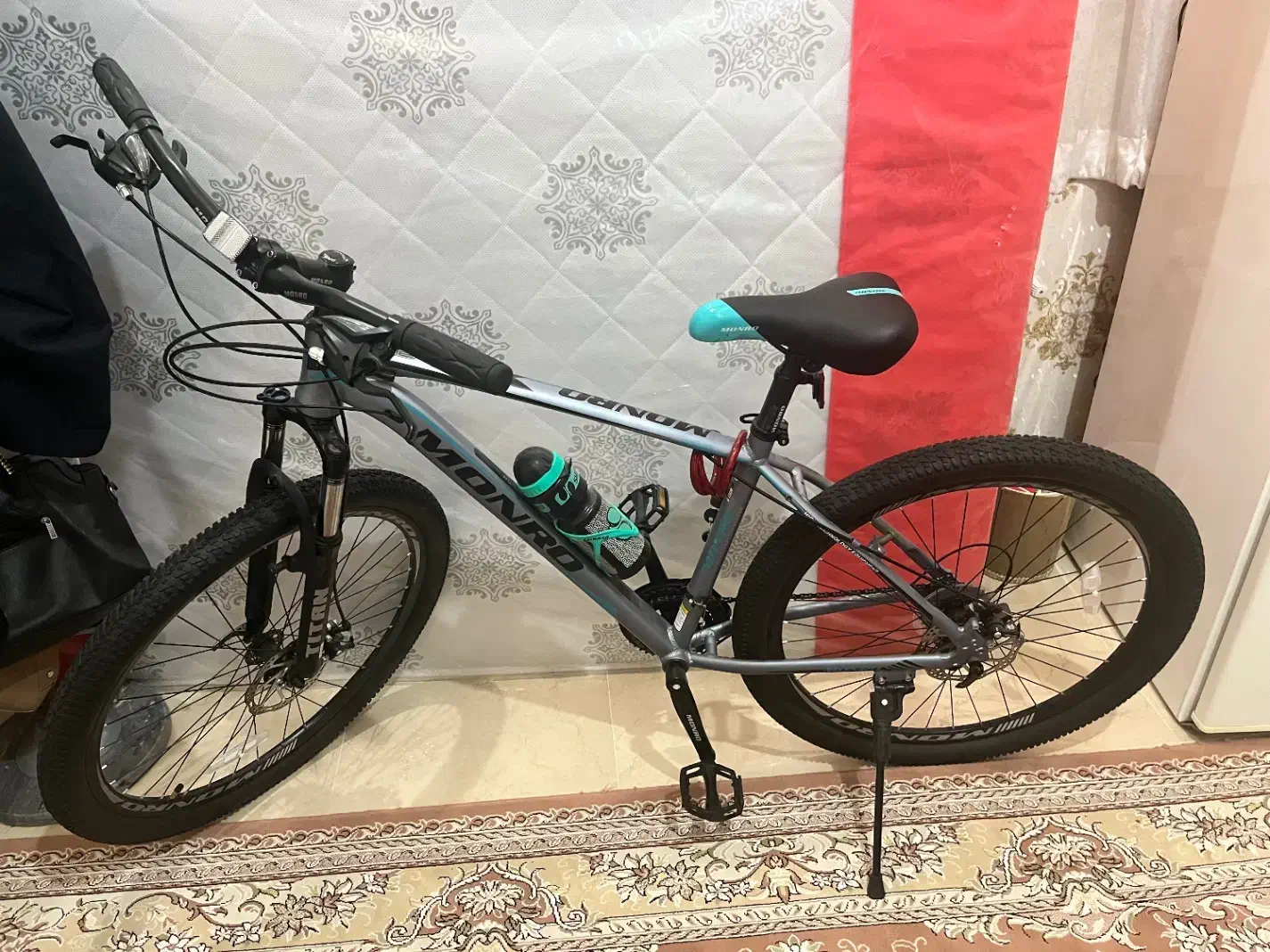 دوچرخه ۲۷ نو|دوچرخه، اسکیت، اسکوتر|رباط‌کریم, رباط‌کریم|دیوار