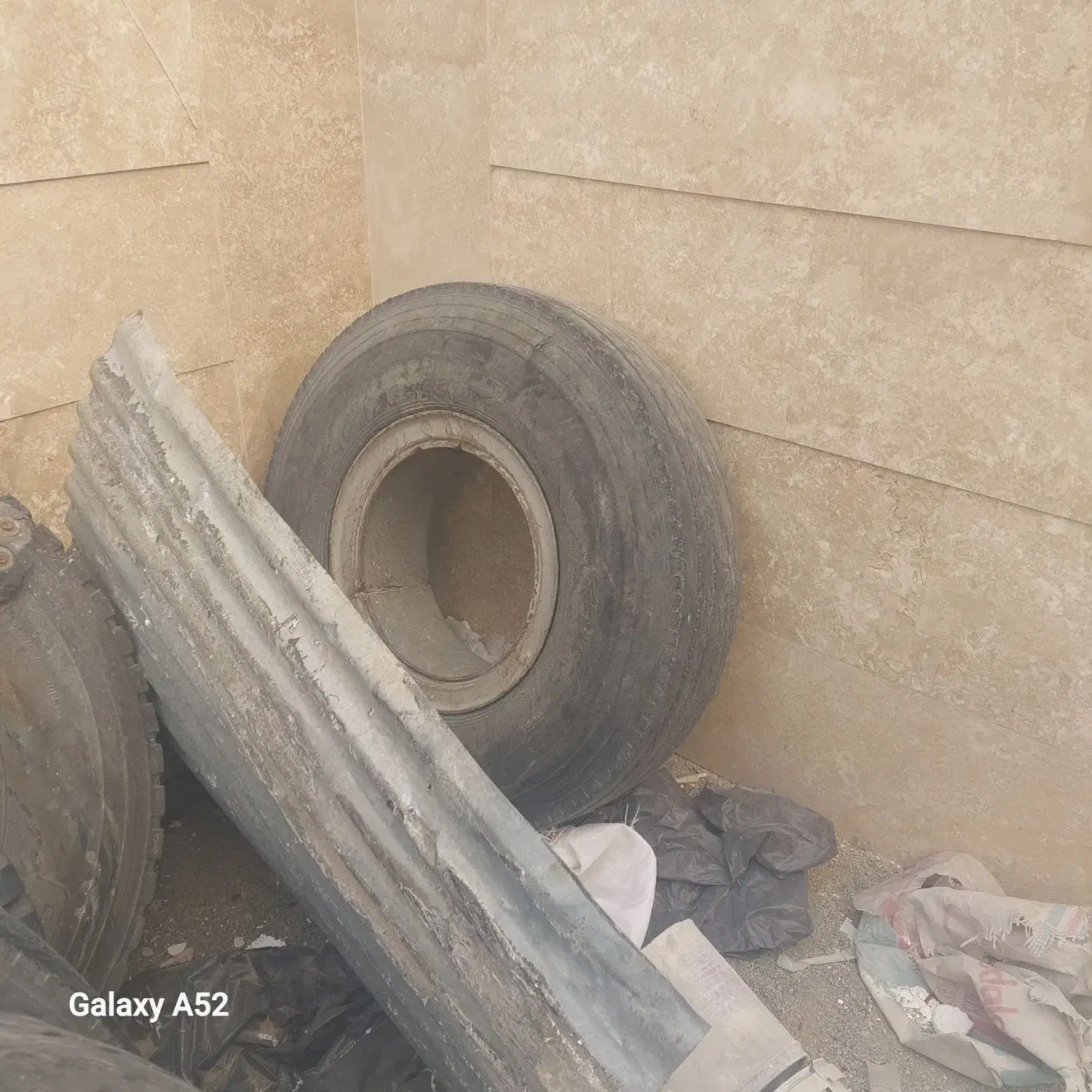 لاستیک سنگین 20*12|قطعات یدکی و لوازم جانبی|قروه, |دیوار