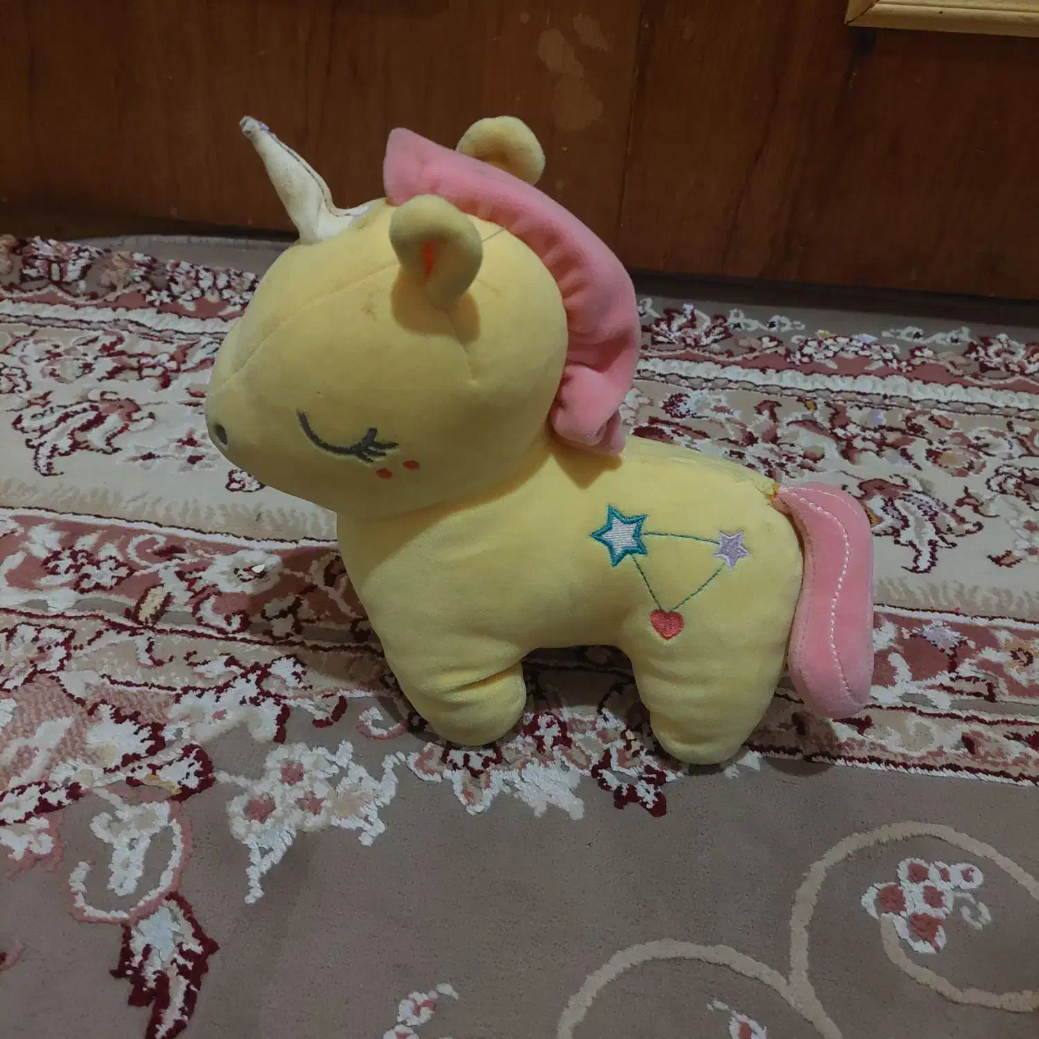 عروسک|اسباببازی بچه|خرمآباد, |دیوار