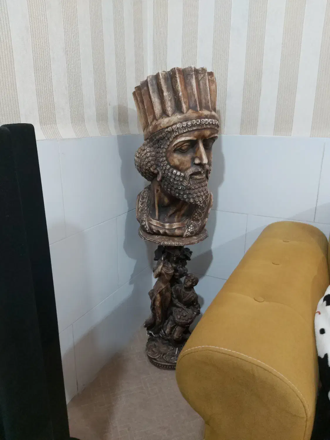 مجسمه سردیس هخامنشی|مجسمه، تندیس، ماکت|امیدیه, |دیوار