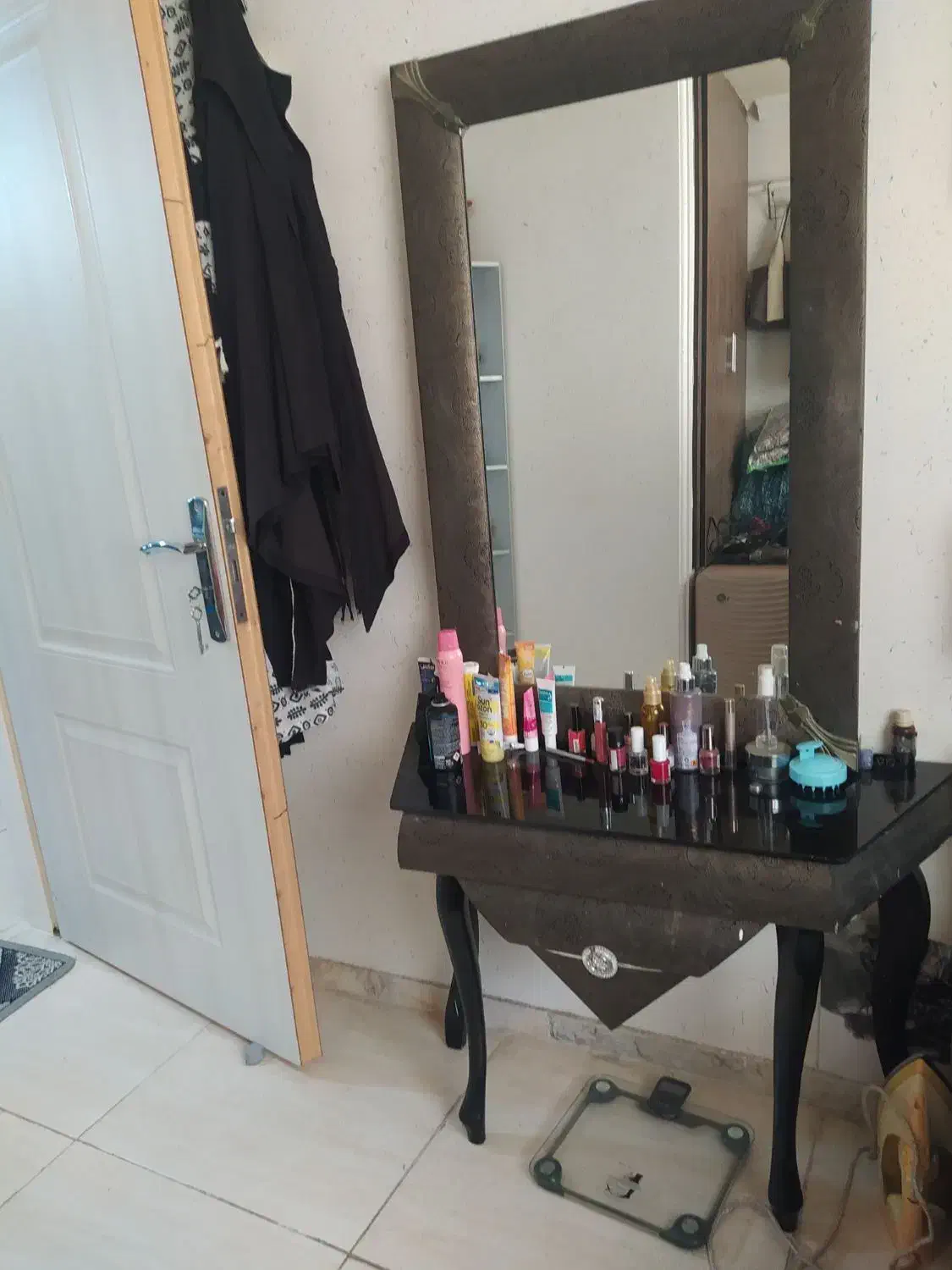 کنسول با آینه|بوفه، ویترین، کنسول|رشت, جهاد|دیوار