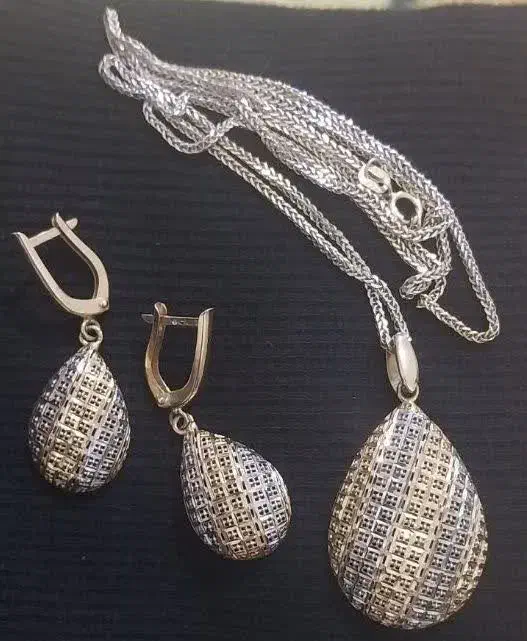 مقداری طلا|جواهرات|خرمدره, |دیوار