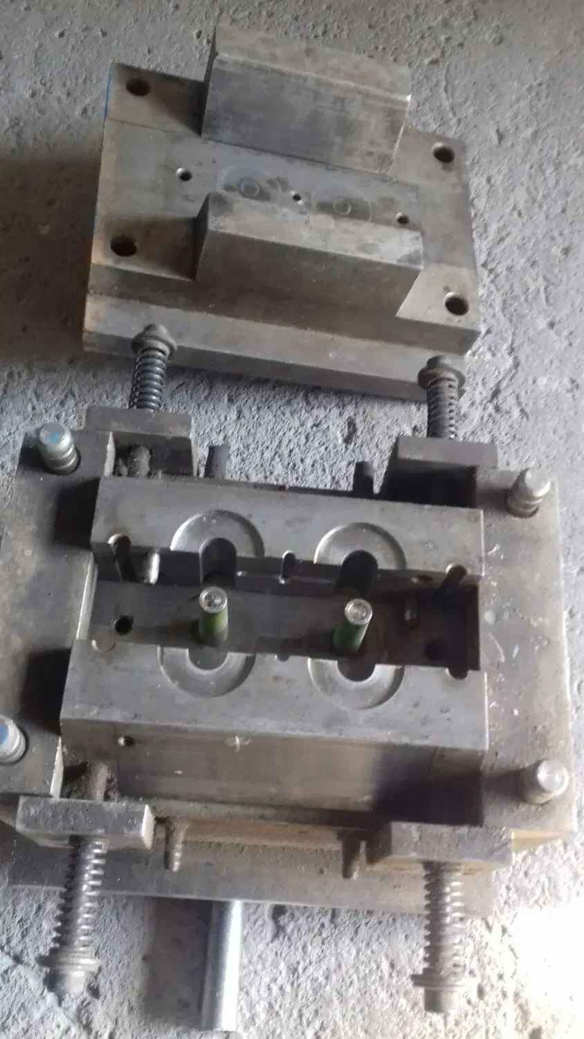 یک عدد قالب قرقره فولادی|ماشین‌آلات صنعتی|سهند, |دیوار