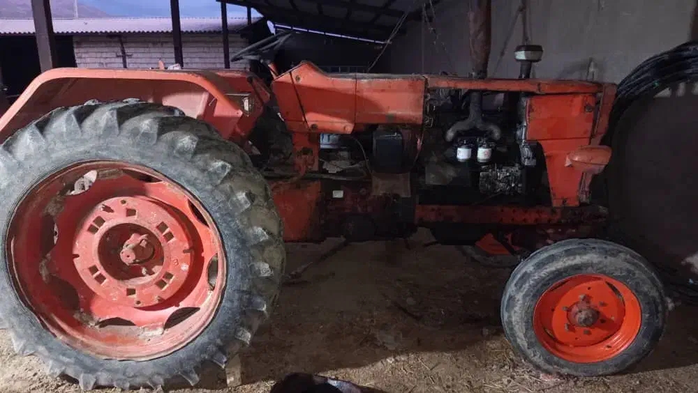 تراکتور رومانی|خودرو سنگین|لردگان, |دیوار