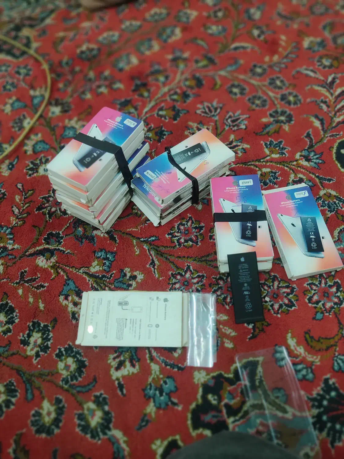 تعدادی باتری گوشی ایفون|لوازم جانبی موبایل و تبلت|تهران, جمهوری|دیوار