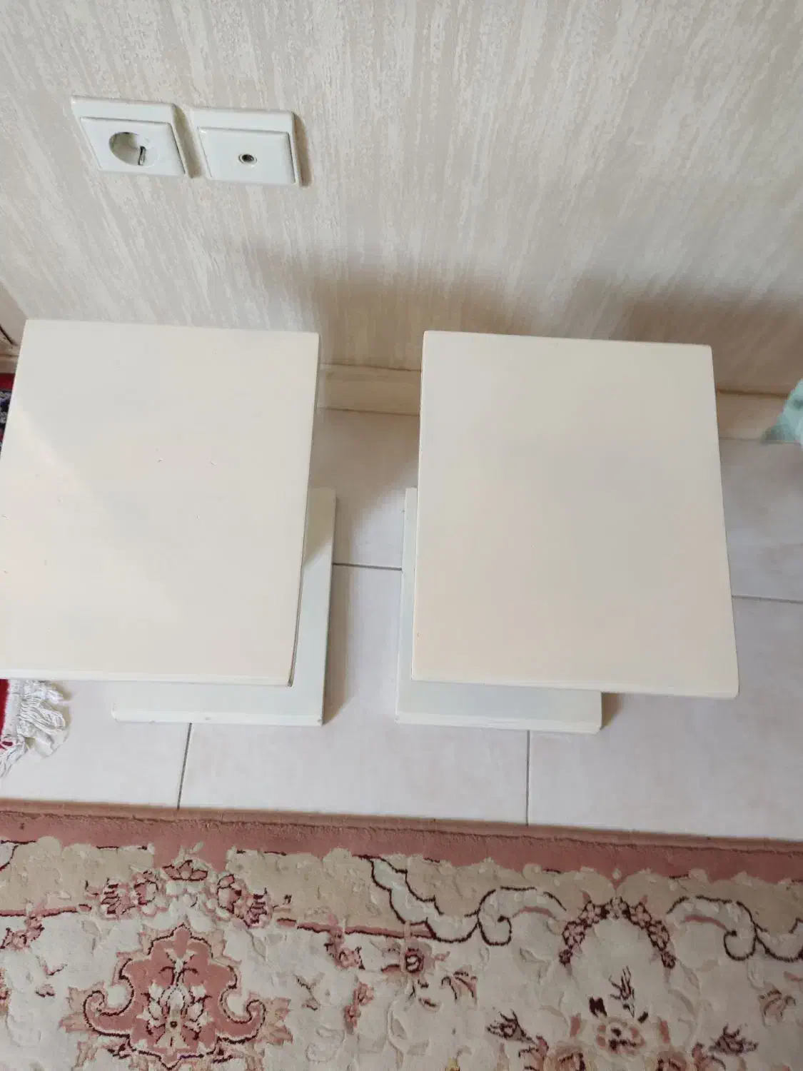 دو عدد میز|مبلمان خانگی و میز عسلی|کرج, باغستان|دیوار