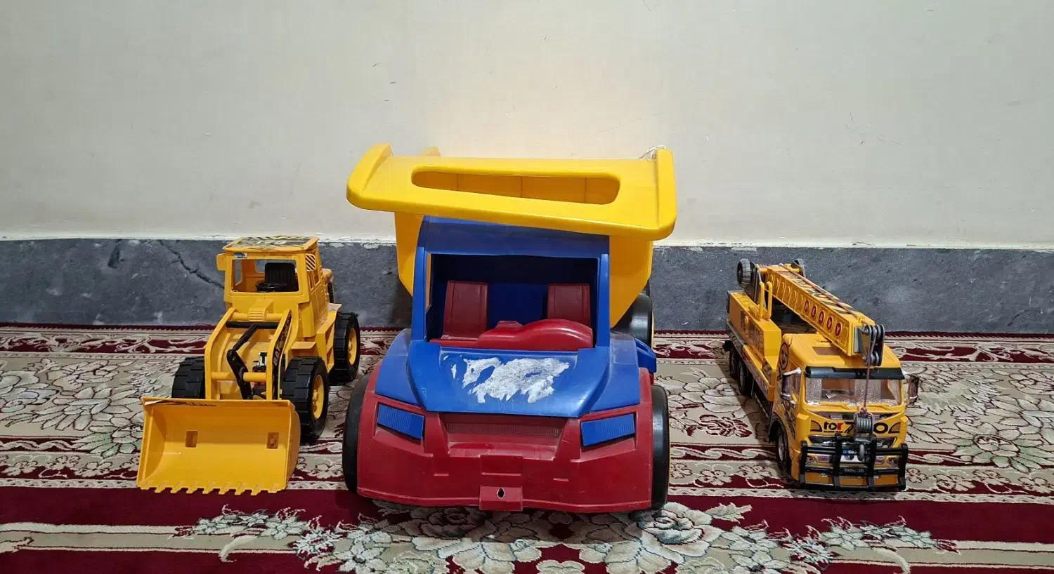 اسباب بازی|اسباب‌‌بازی|یاسوج, |دیوار