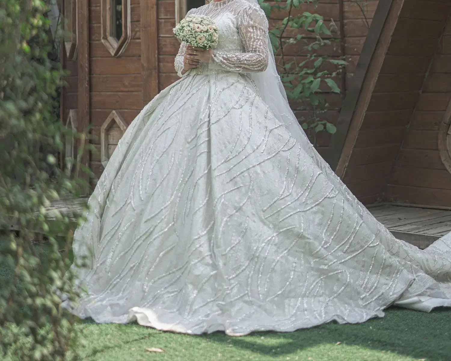 لباس عروس سنگدوزی شده|لباس|فردیس, شهرک ۱۱۰|دیوار