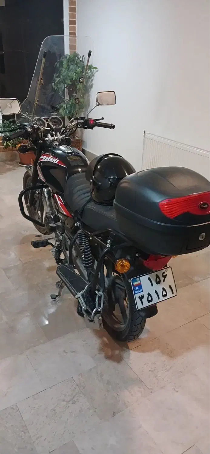 موتور سیکلت دایچی|موتورسیکلت|اندیشه, اندیشه فاز ۳|دیوار