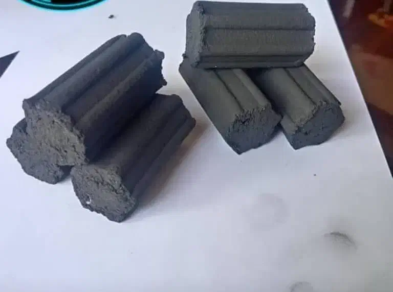 زغال کربن پسته و خاک زغالی عمده|عمدهفروشی|شیراز, شهرک صنعتی شیراز|دیوار