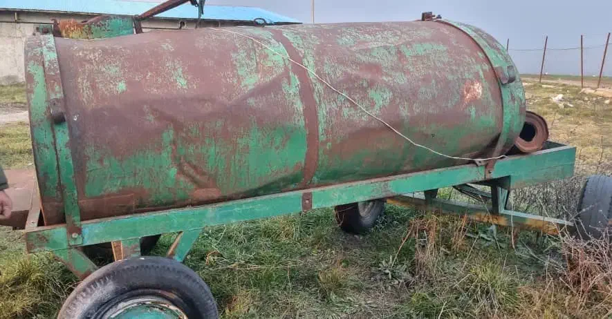 تانکر آب ۳۰۰۰لیتری چهارچرخ،تانکرآب ۱۵۰۰لیتری دوچرخ|ماشینآلات صنعتی|اردبیل, |دیوار