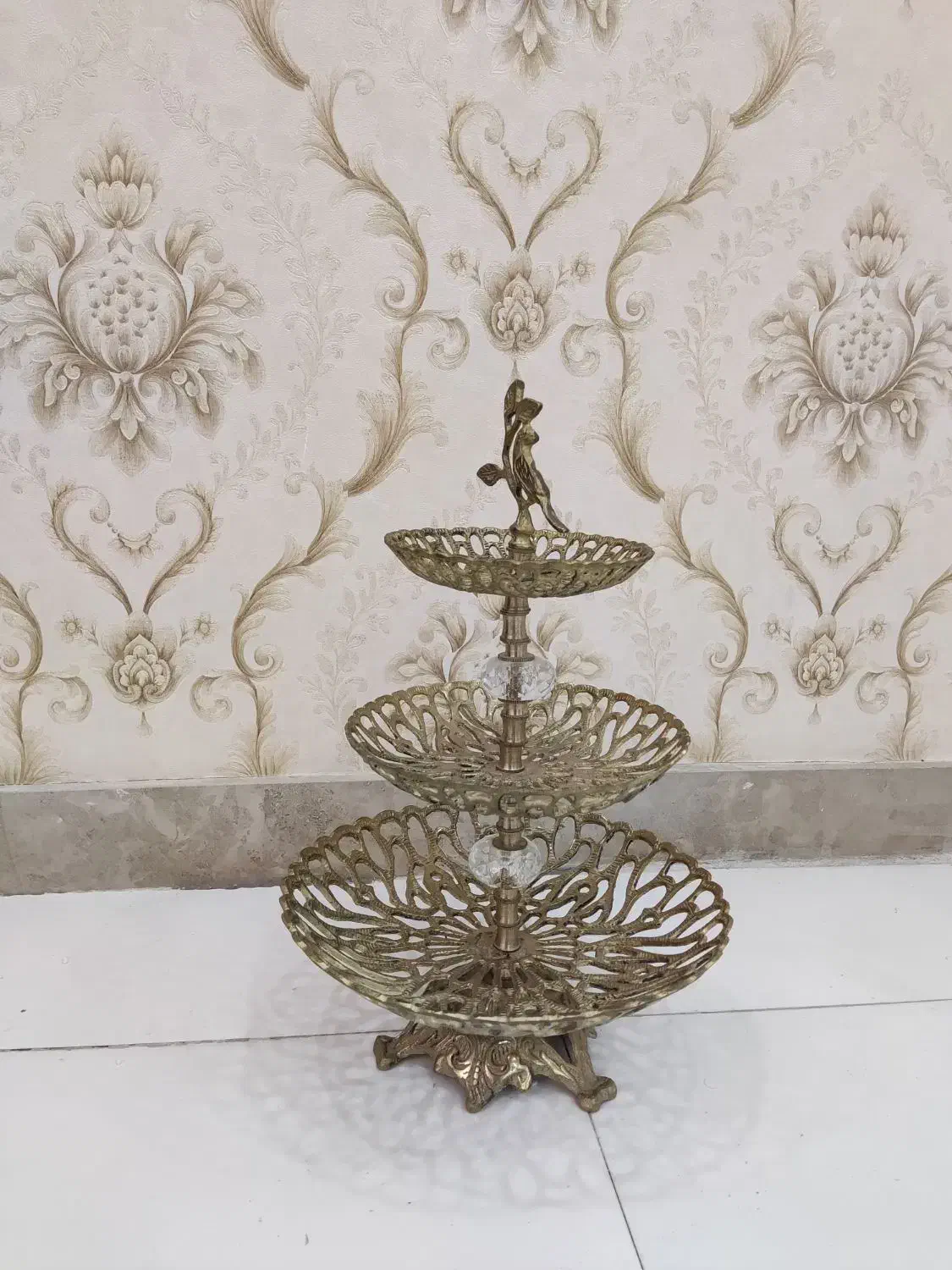 میوه خوری یا شیرینی خوری برنجی|ظروف سرو و پذیرایی|پرند, فاز ۶|دیوار