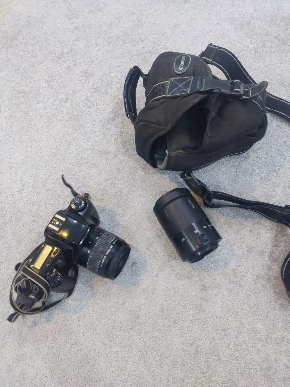 دوربین آنالوگ Canon EOS 3000 با دو لنز EF|دوربین عکاسی و فیلم‌برداری|بندرعباس, |دیوار