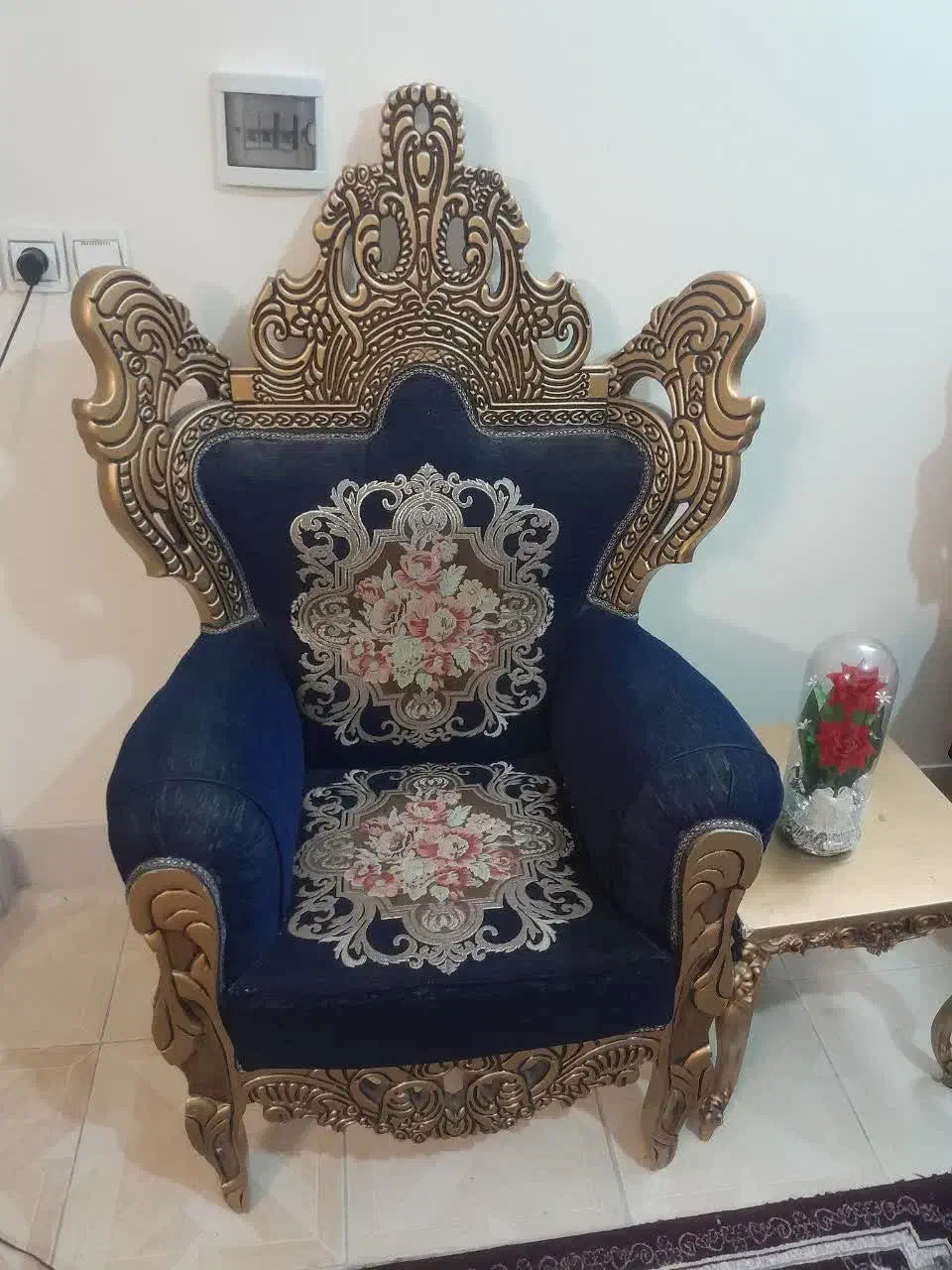 مبل  سلطنتی|مبلمان خانگی و میز عسلی|شهریار, کهنز|دیوار