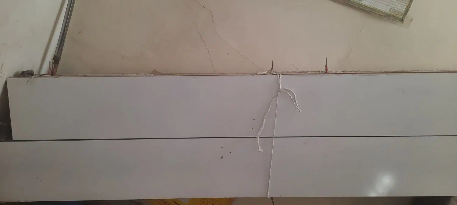 باکس mdf سفید مشکی دو طبقه رگال خور ویترین شلف.|کتابخانه، شلف، قفسههای دیواری|شیراز, ارم|دیوار
