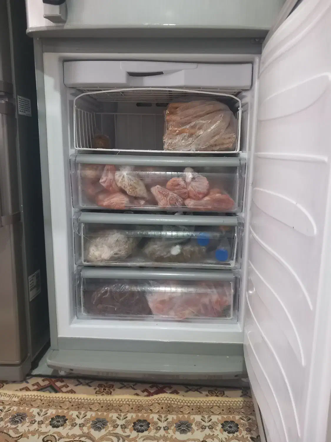 یخجال فریزر دونار|یخچال و فریزر|بروجرد, |دیوار