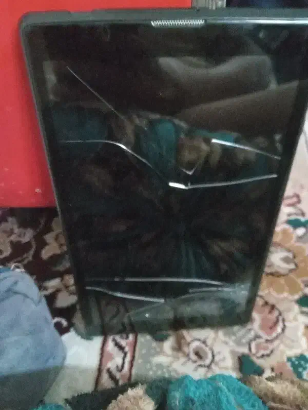 تبلت نارتب  سالم فقط یه صفحه  ال‌سی‌دی میخواد|تبلت|زاهدان, |دیوار