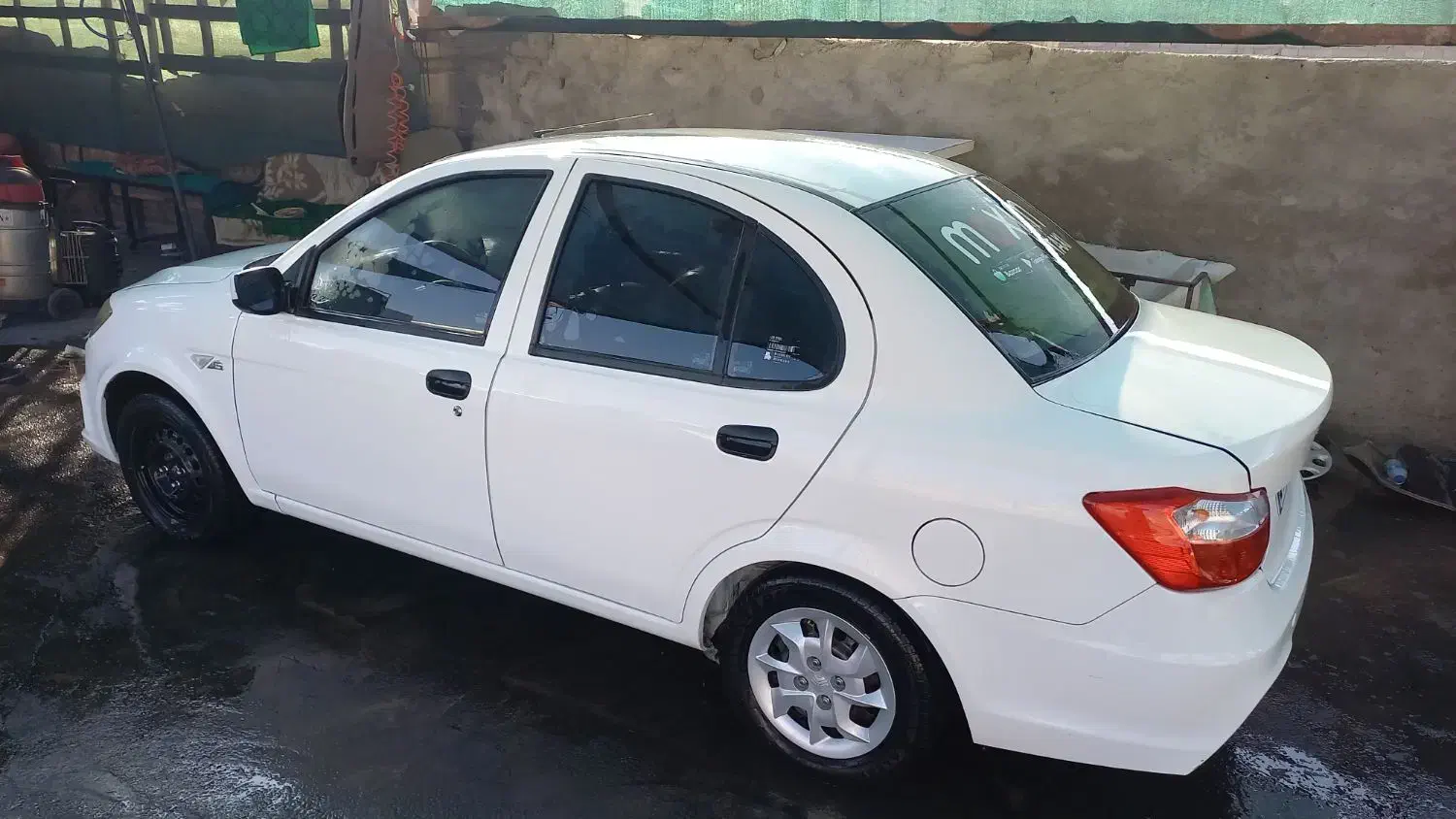 ساینا اس|خودرو سواری و وانت|بم, |دیوار