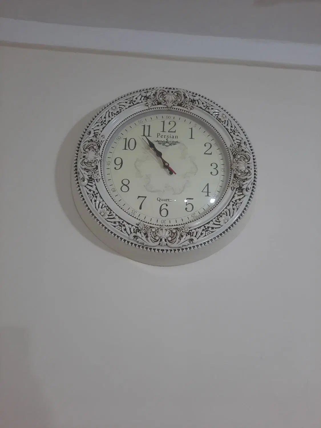 ساعت دیواری سفید طرح دار|ساعت دیواری و تزئینی|قزوین, |دیوار