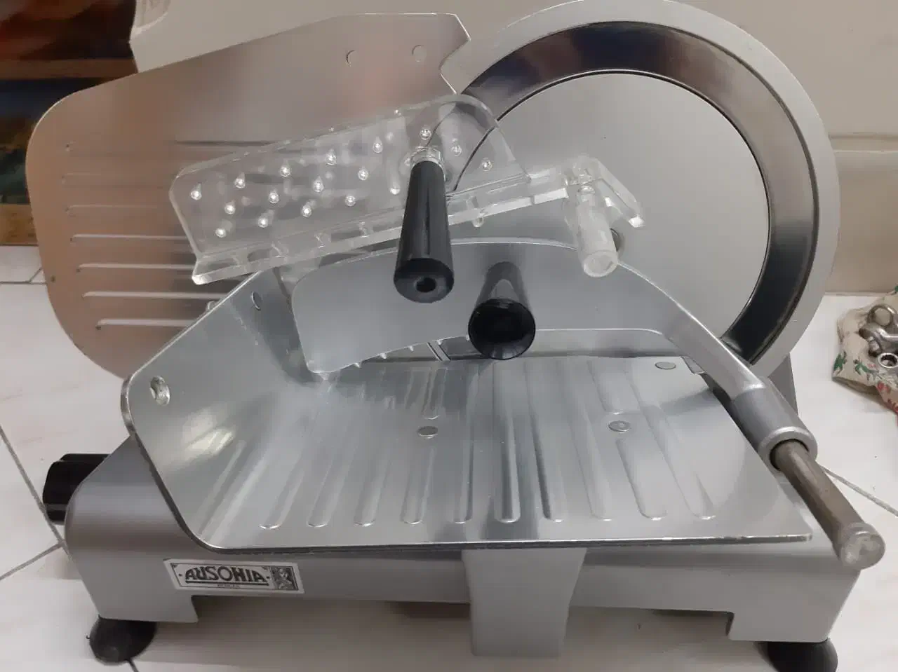 فروش فوری کالباس بر درجه یک ایتالیائی نوبهار|فروشگاه و مغازه|کرمانشاه, |دیوار